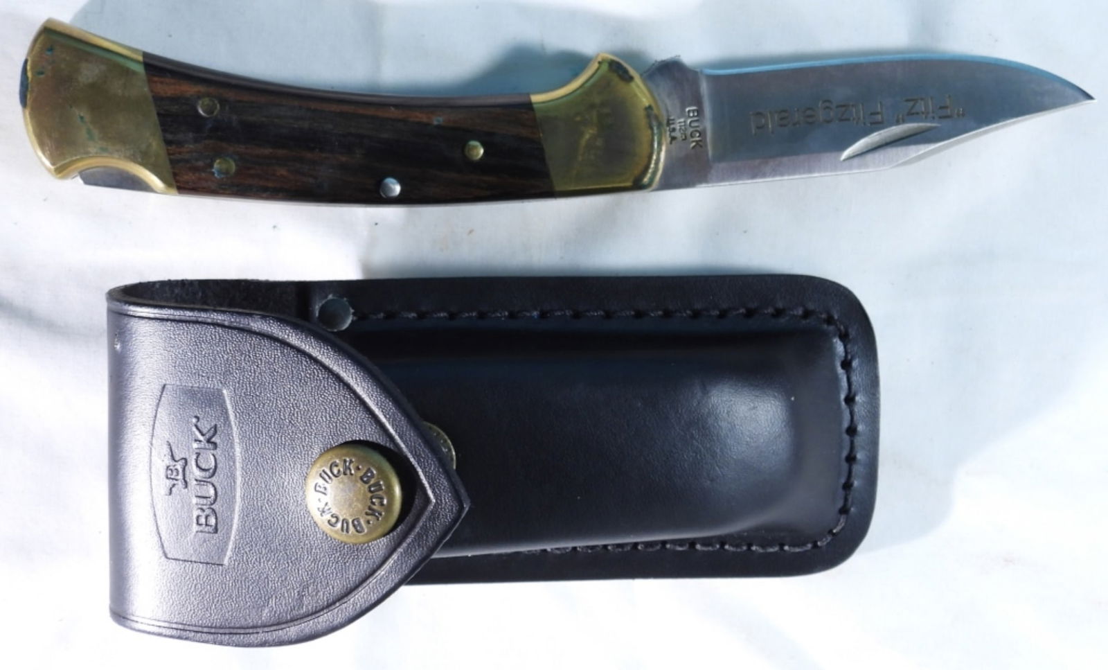Buck 112 Lock Back Pocket Knife (1 of 2)