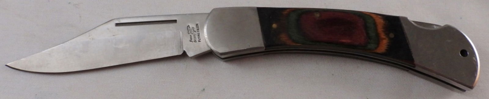 Frost Cutlery Flying Falcon Lock Back Knife (1 of 4)
