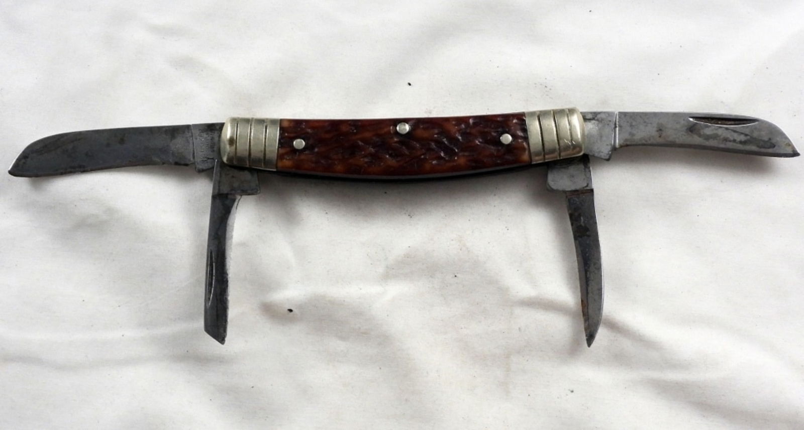 Boker Four-Blade Pocket Knife (1 of 2)