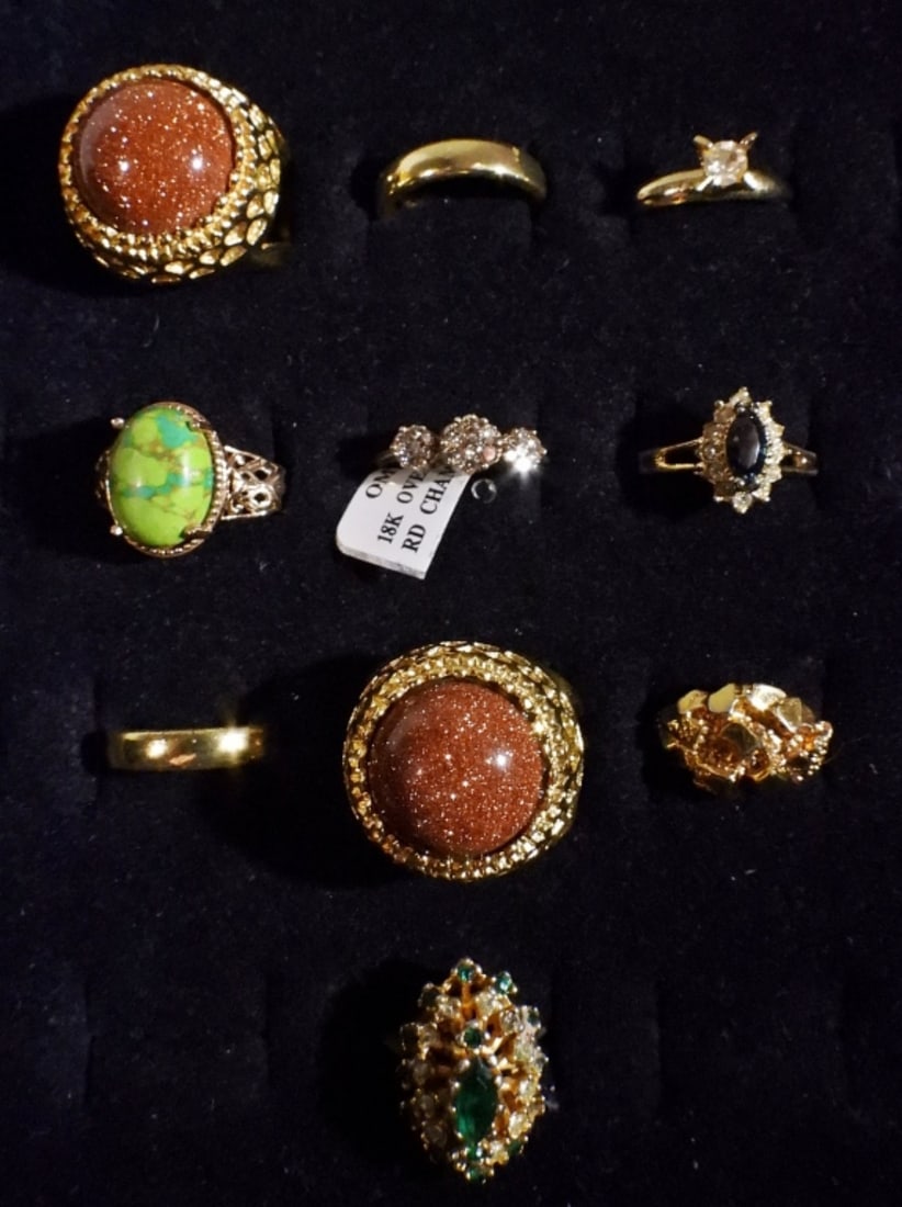 (10) Gold-Tone Rings: Sizes 5-8