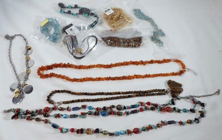 (10) Necklaces