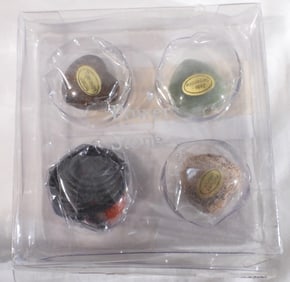 (4) Pc Puff Hearts & String