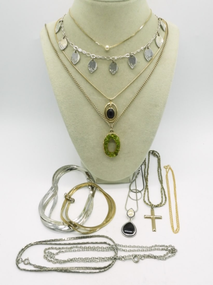 (11) Gold & Silver-Tone Necklaces: Different Lengths, nice chains