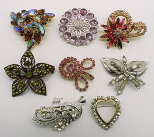 (8) Beautiful Brooches