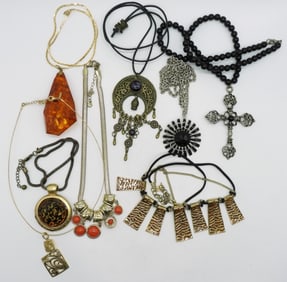 (8) Large Statement Necklaces