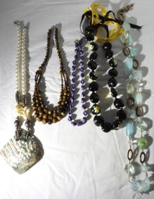 (5) Chunky Necklaces