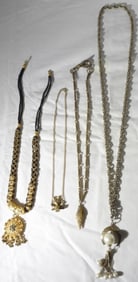 (4) Variety Of Necklaces
