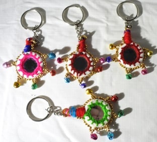 (4) Keychain With Mirrors
