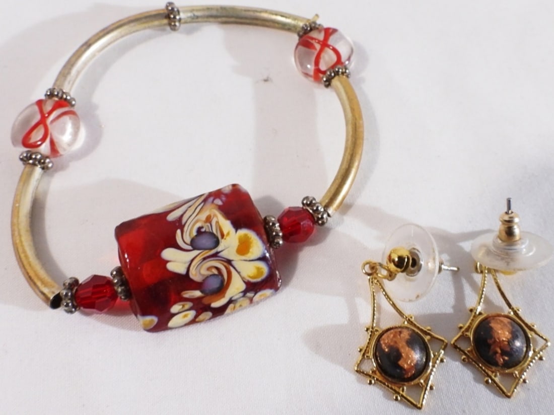 Earring & Bracelet Set: Beautiful pieces