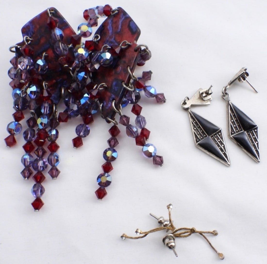 (3) Pairs Of Earrings: Different Kinds of earrings