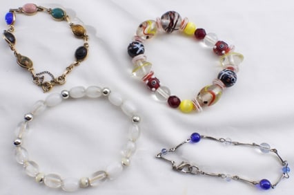 (4) Bracelets