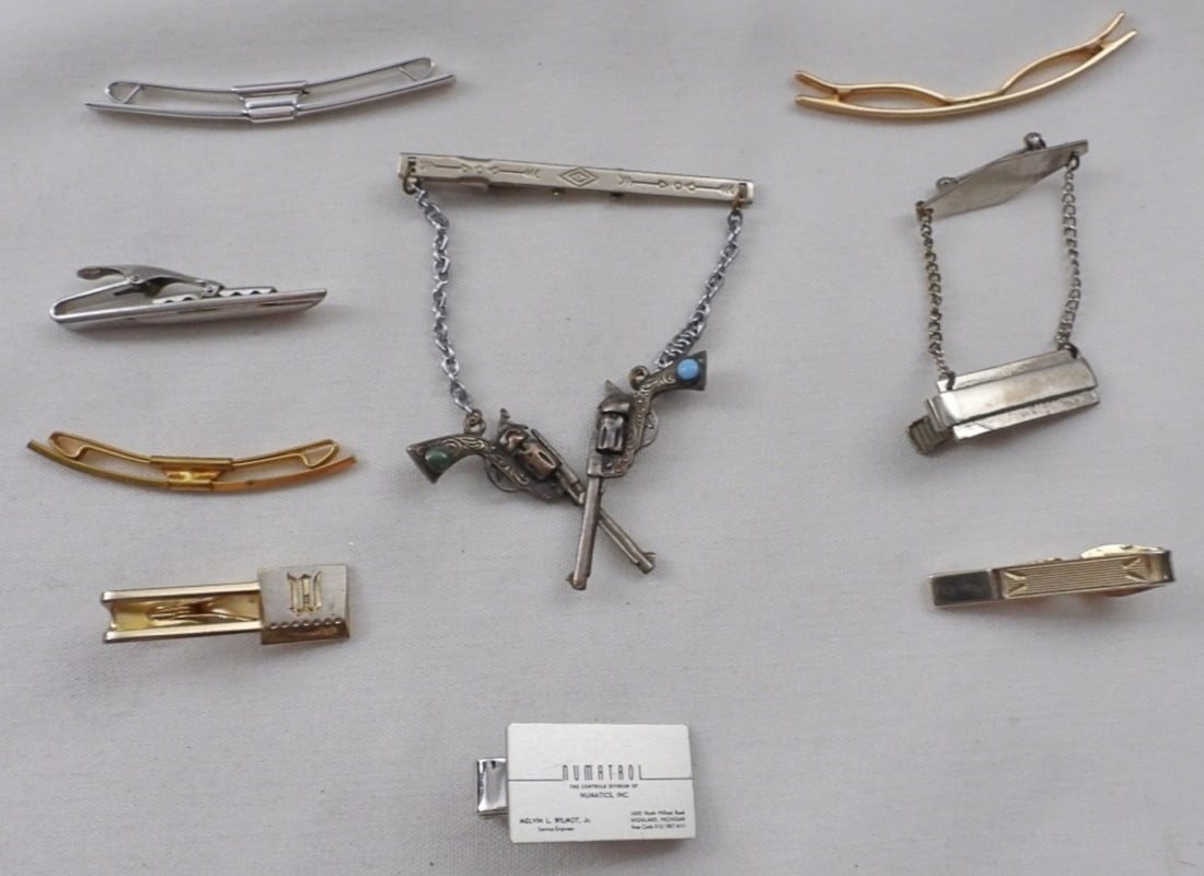 Lot Of Men's Tie-Clips: 9, gold and silver-tone, tie-clips