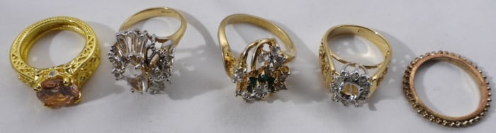 (5) Gold-Tone Rings
