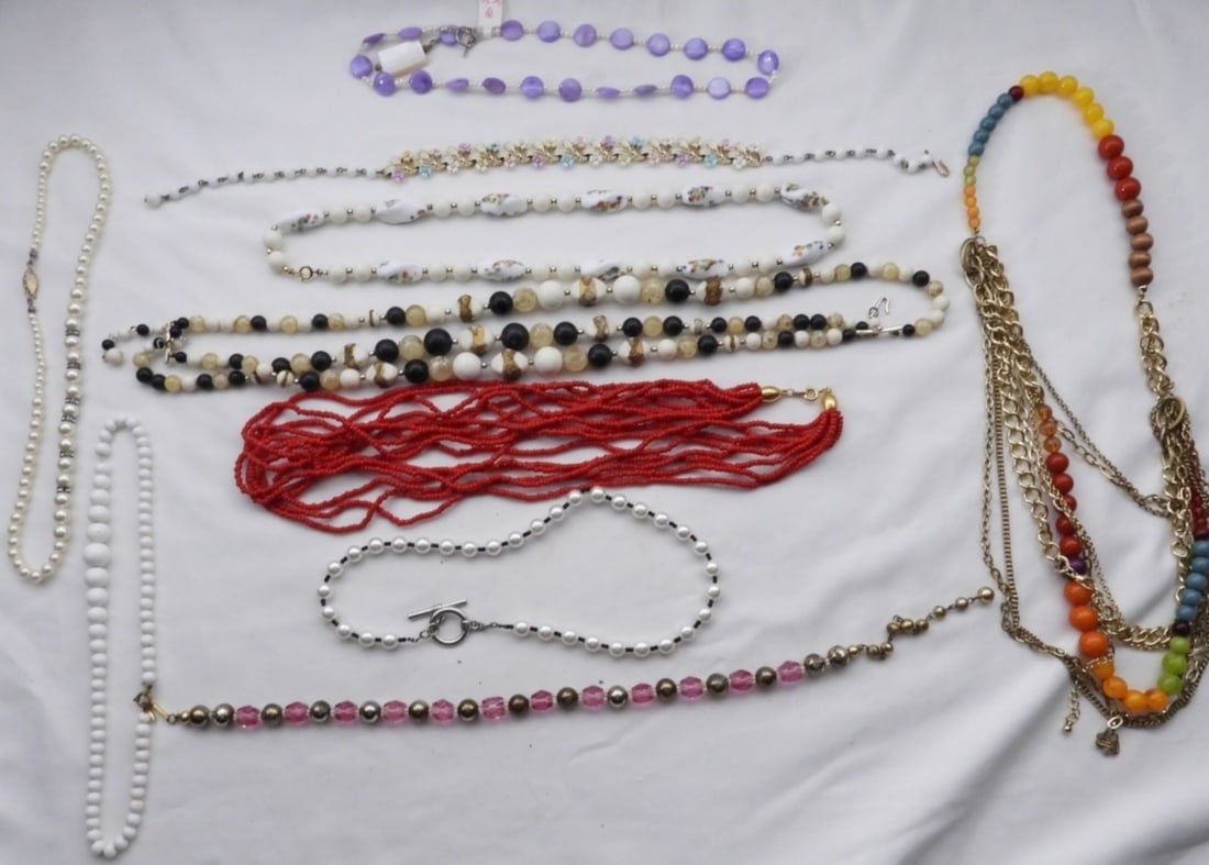 (10) Beaded Necklaces: Shop the number one Auction House!