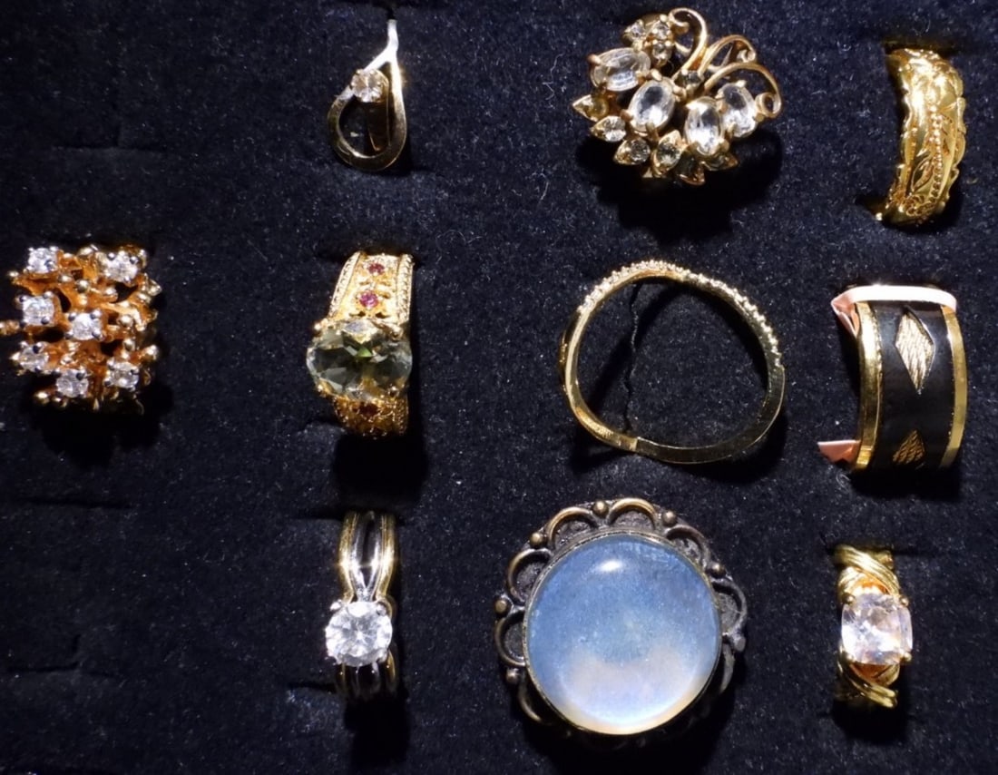 (10) Gold-Tone Rings (1 of 1)