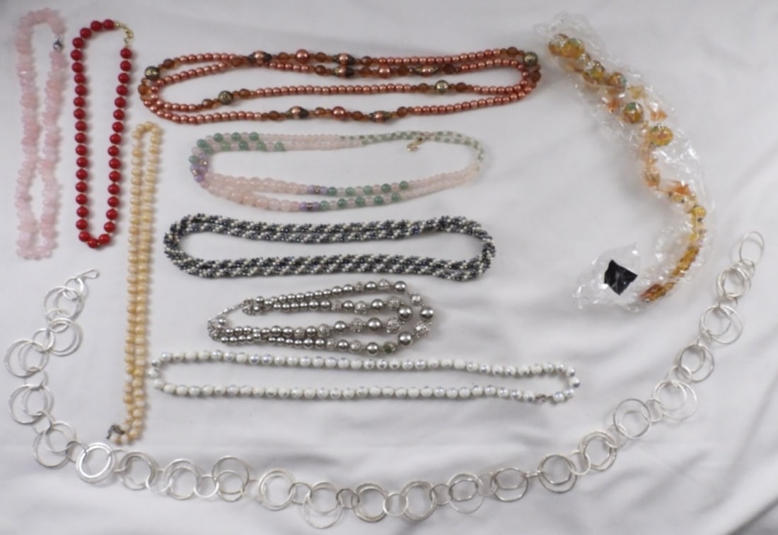 (10) Chunky/Beaded Necklaces: Lots of good necklaces