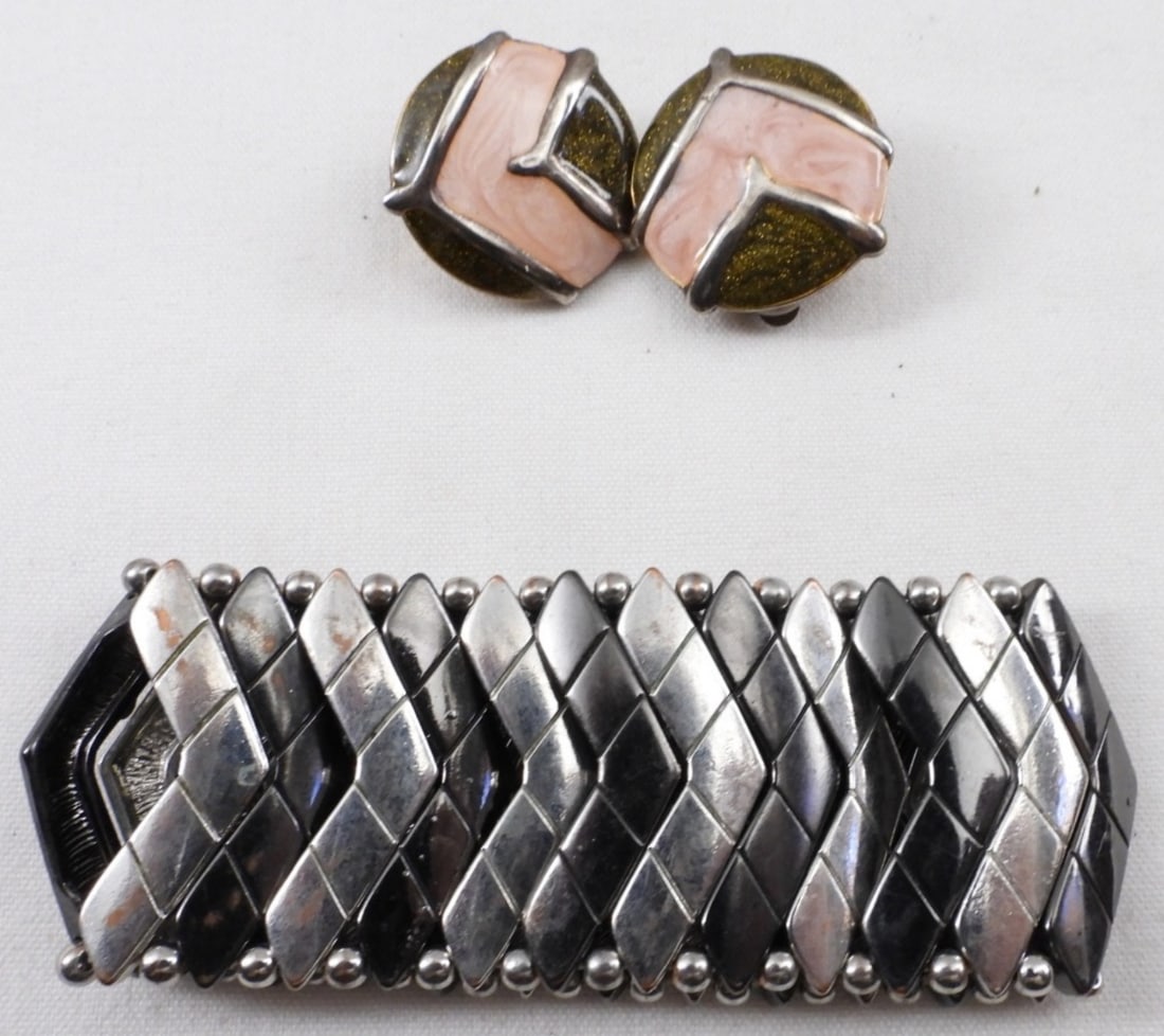 (3) Piece Bracelet & Earrings: Bracelet and earrings set