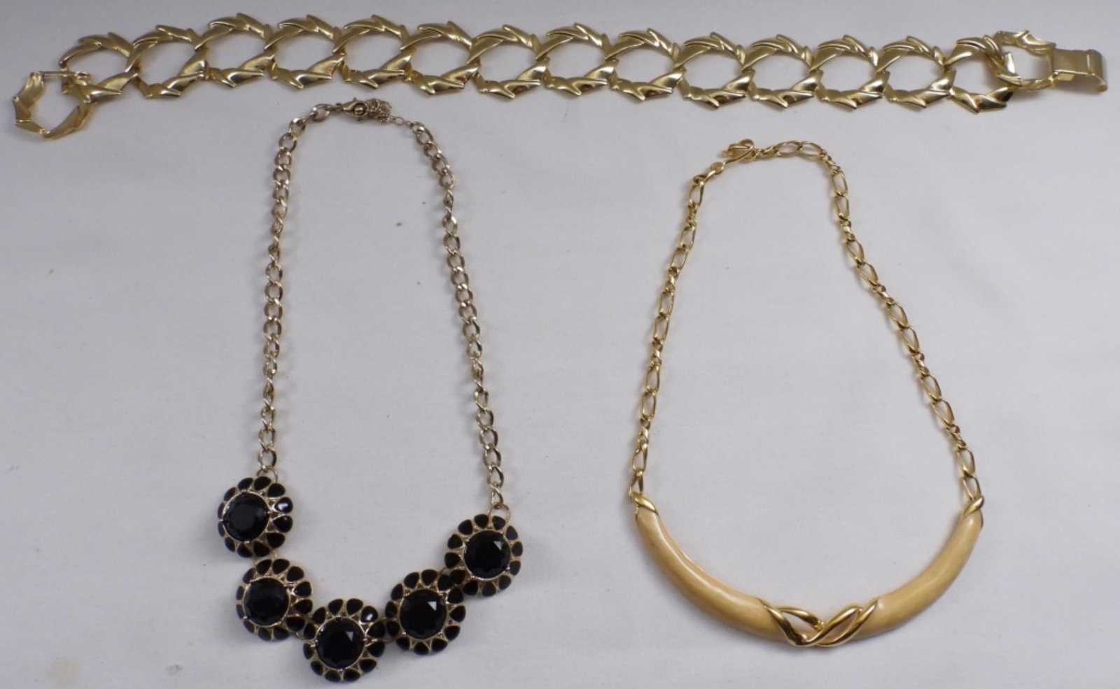 (3) Statement Necklaces: Different styles and length