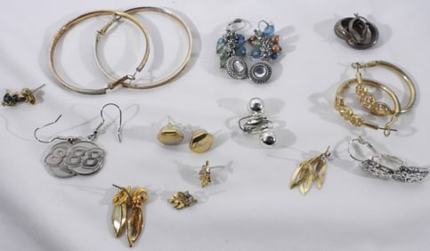 (12) Pairs Of Earrings