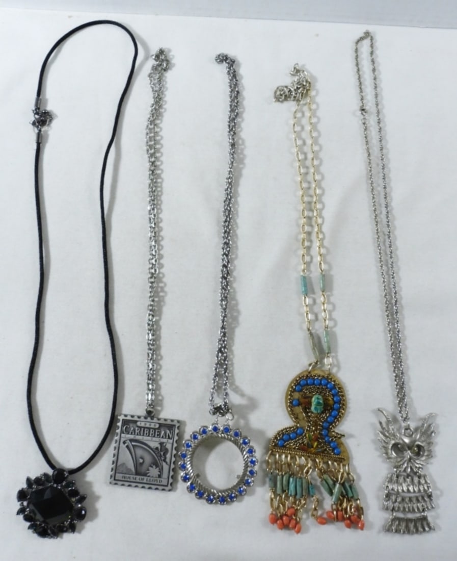 5 Large Pendant Necklaces: Bid Today