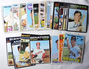 Various TOPPS Baseball Player Cards (31)