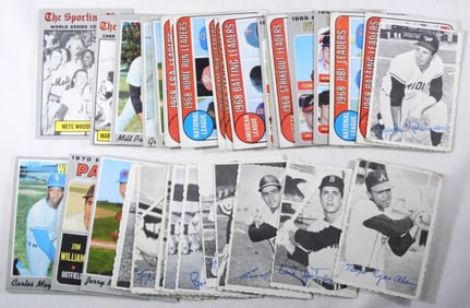 (40) Different TOPPS Baseball Cards