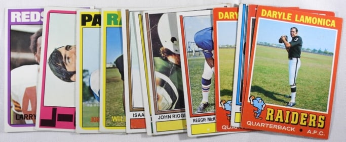 (12) Football Cards