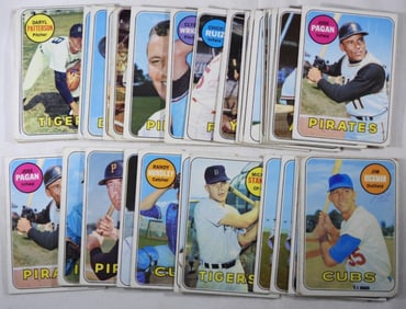 (27) Baseball Cards