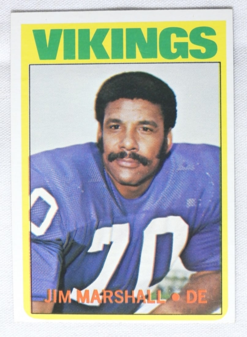 Jim Marshall TOPPS Football Card: good condition