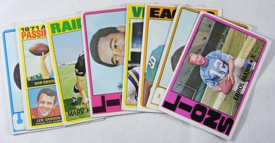 (8) TOPPS Football Cards