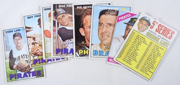 (8) TOPPS Baseball Cards