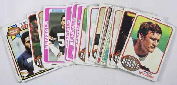 (20) Variety Of TOPPS Football Cards