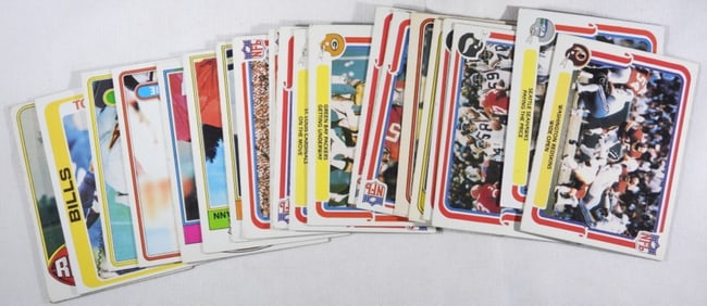 (20) Mixed Lot Of Football Cards