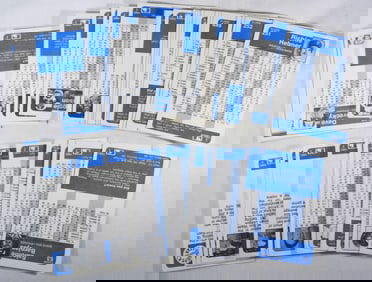 (40) Mixed Lot Of Fleer Football Cards