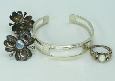 Opal & Mother of Pearl Bracelet, Ring, Earrings