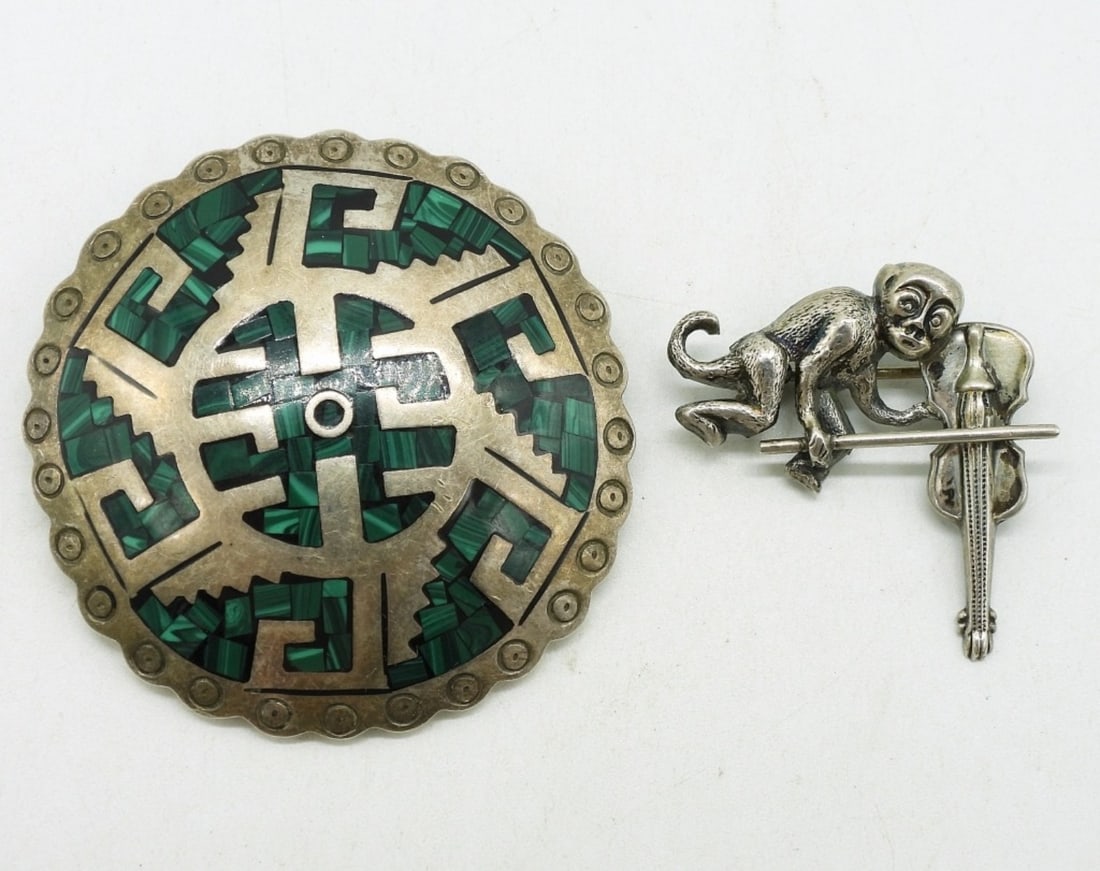 Beau Sterling Monkey Violin Pin: Vintage Beau sterling monkey playing a violin pin, 1" wide. Taxco sterling malachite inlay brooch, 2". "TM-185". (17.5 dwt) (6x4x2)
