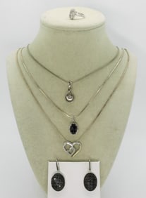 Black Spinel & Simulated Diamond Pieces