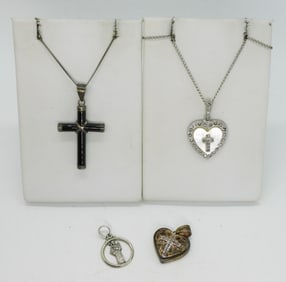 Religious 925 Pendants & Necklaces