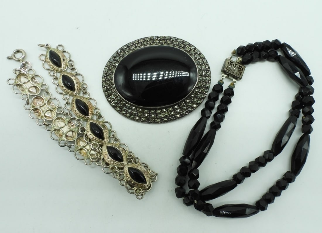 Vintage Black Onyx 925 Bracelets & Pin (1 of 2)