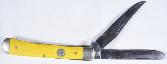 Queen Two-Blade Pocket Knife