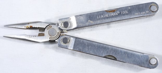 Leatherman Multi-Tool Pocket Knife