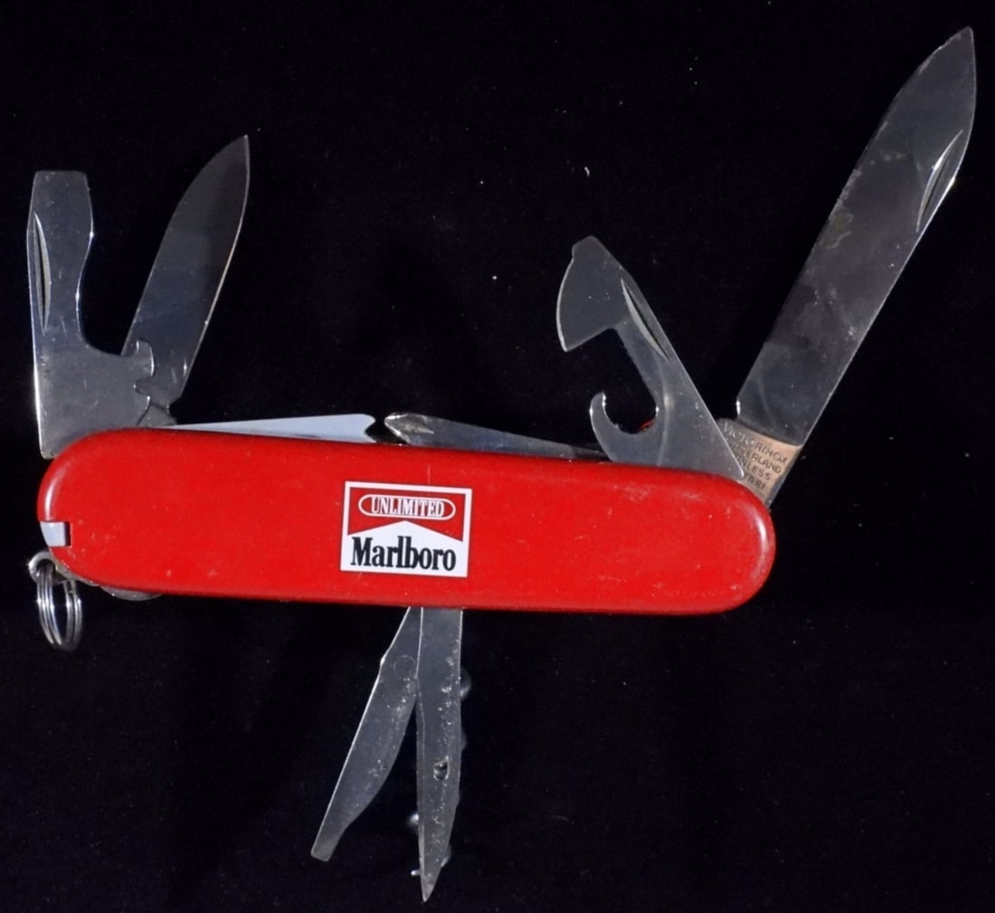 Marlboro Unlimited Swiss Army Knife: Victorinox, Swiss Army Knife, red