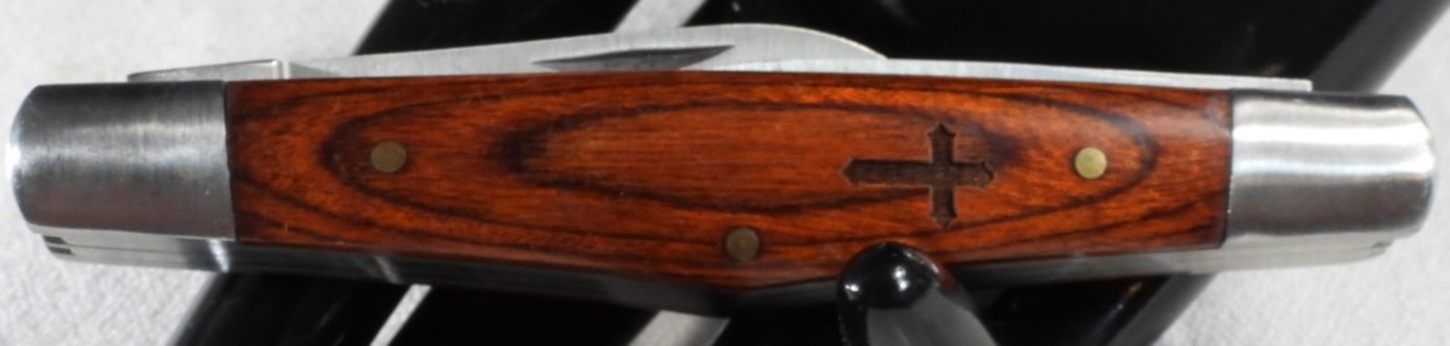 P. Graham Dunn Three-Blade Knife: Carmel color handle with a cross
