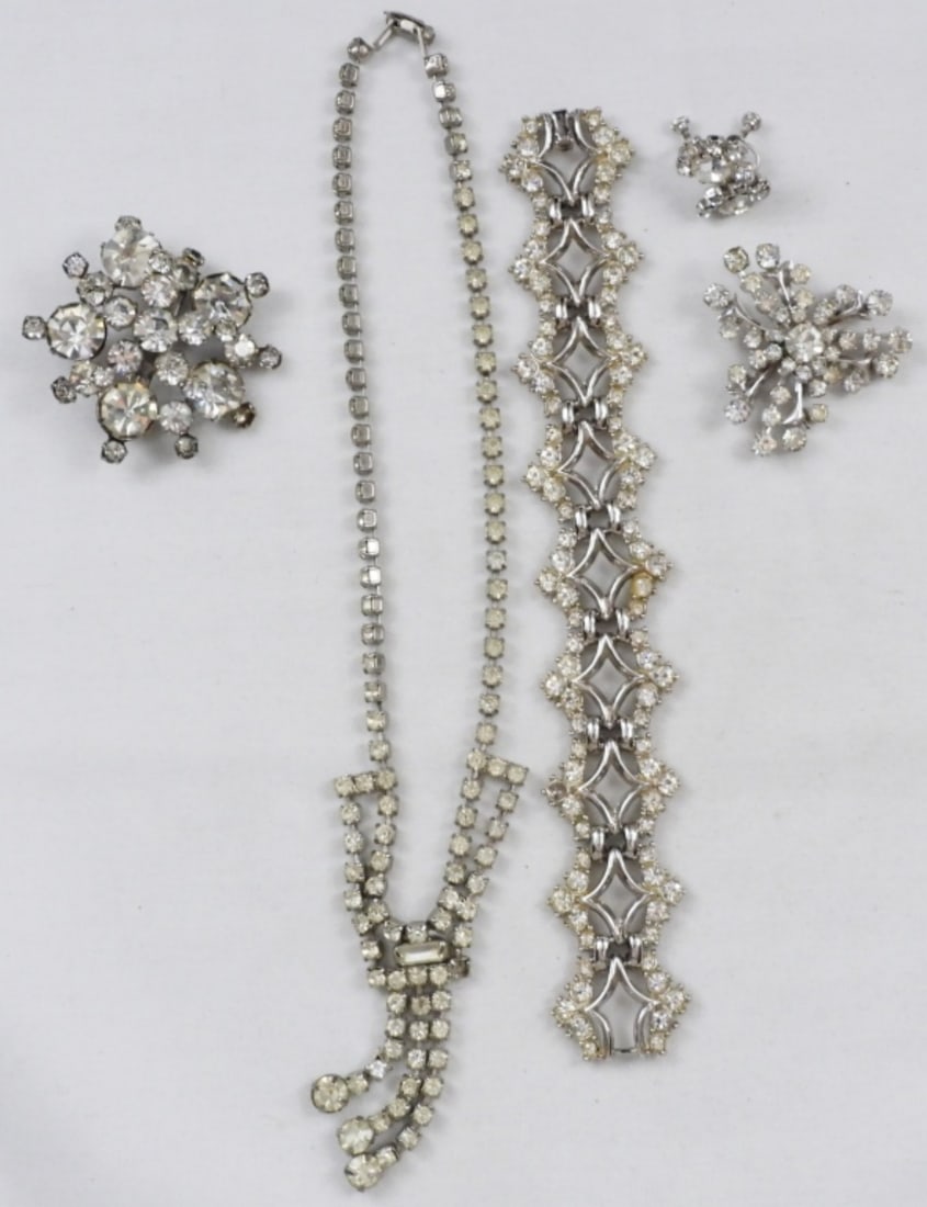 Clear Rhinestone Mixed Lot: (1) Pair of screw back earrings, (2) Brooches, (1) Bracelet, (1) Necklace
