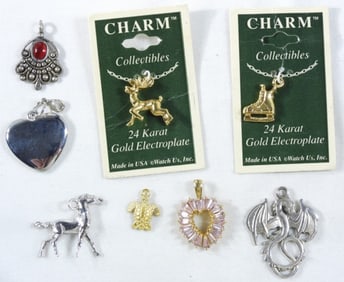 (8) Charms/Pendants