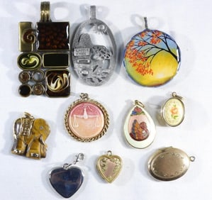 (10) Pendants