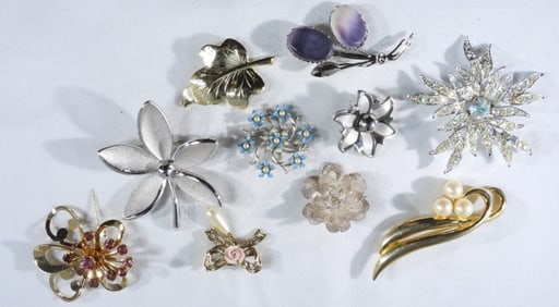 (10) Floral Brooches