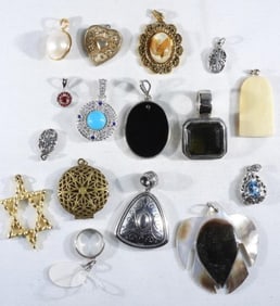(16) Beautiful Pendants