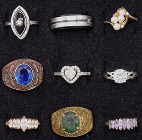 (9) Womens Rings