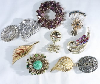 (10) Various Beautiful Brooches